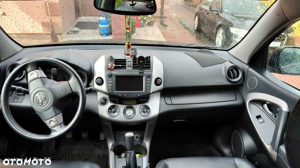 Toyota RAV4 - 5