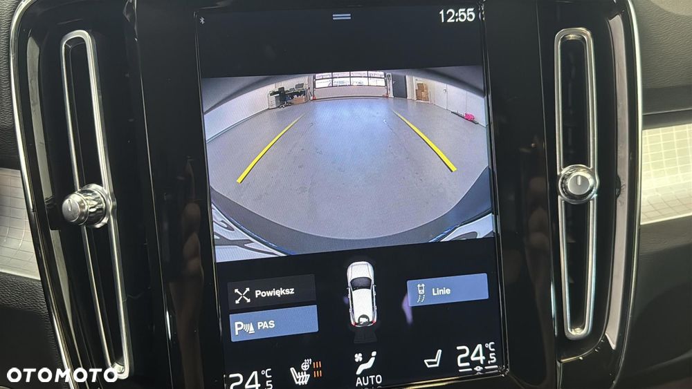 Volvo XC 40 T3 Momentum Pro - 27