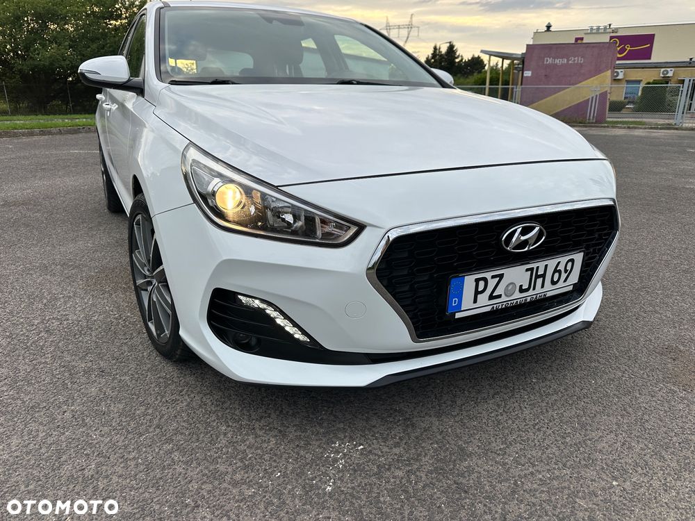Hyundai i30 1.6 CRDI Intro - 4