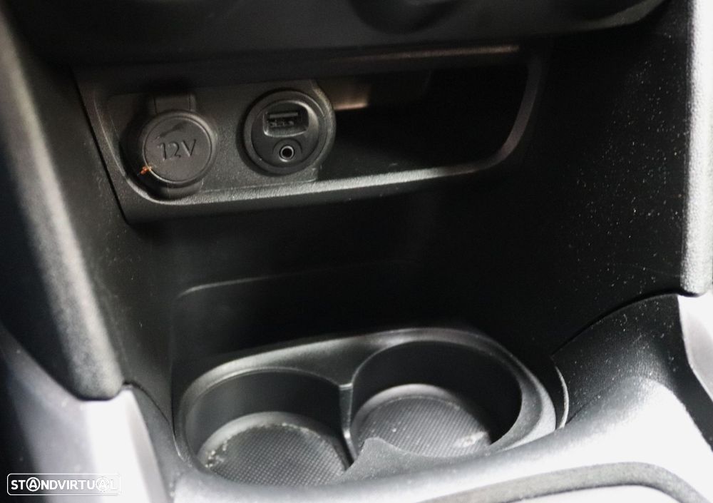 Peugeot 2008 1.2 PureTech Style - 24