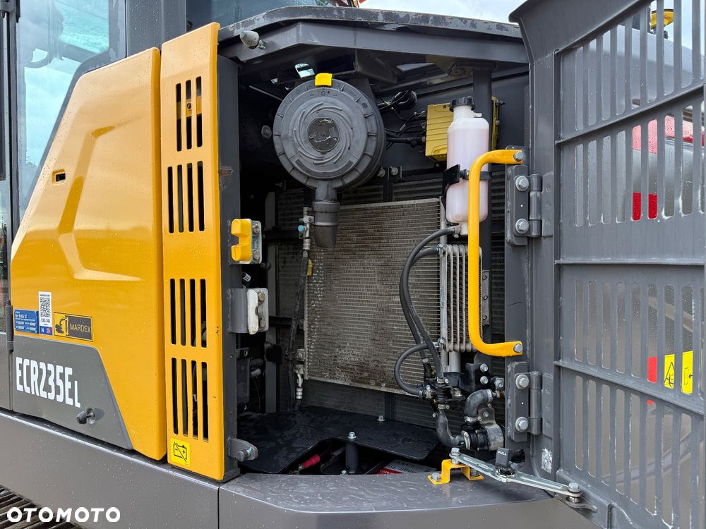 Volvo ECR 235 EL - 23