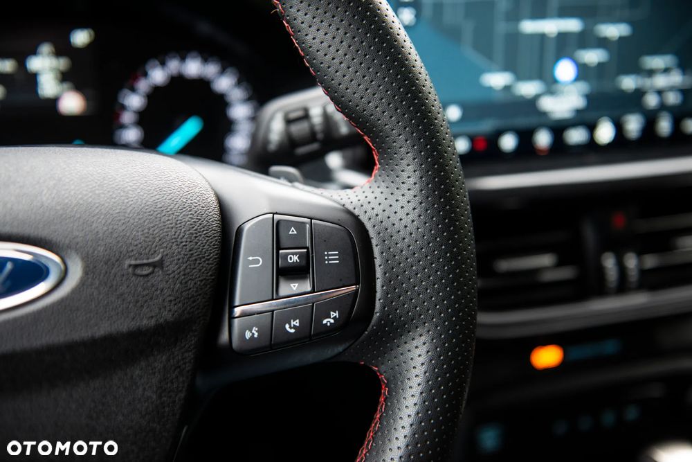 Ford Focus 1.0 EcoBoost mHEV ST-Line Design - 28