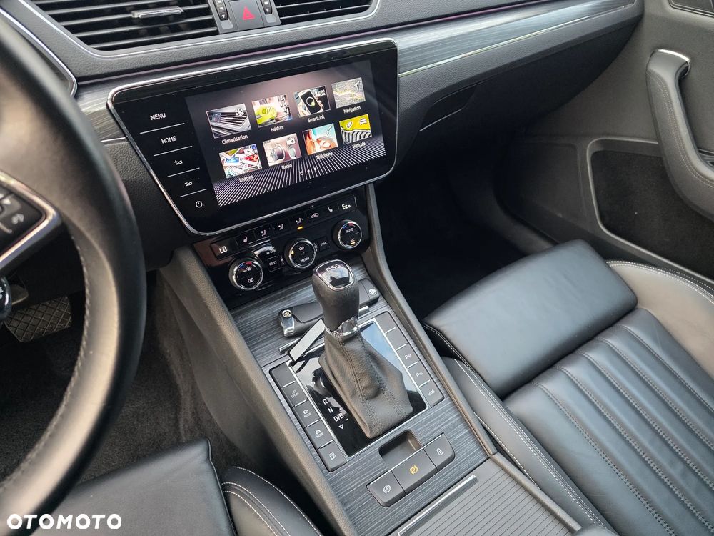 Skoda Superb 1.4 TSI DSG Sportline - 24
