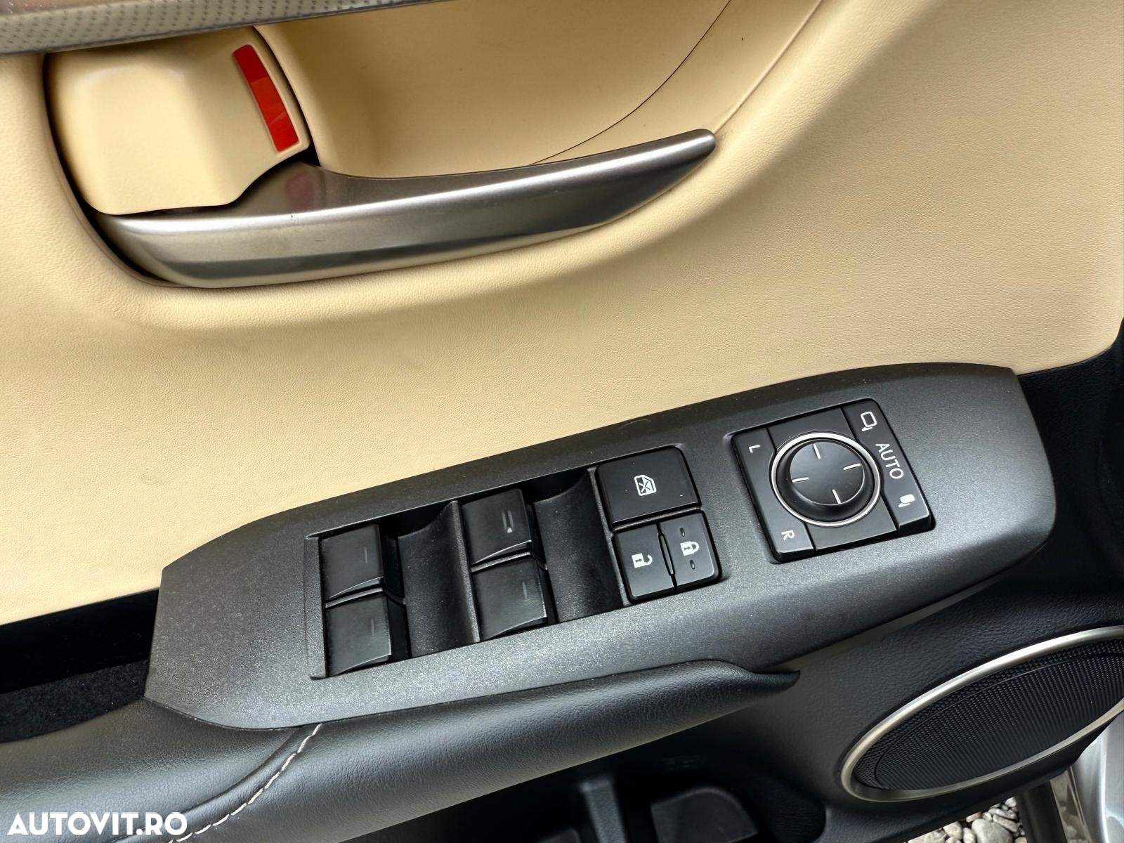 Lexus Seria NX 300h - 16