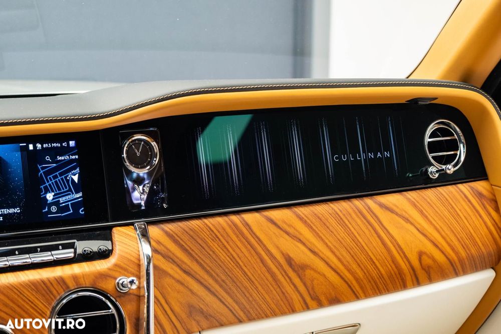 Rolls-Royce Cullinan - 18