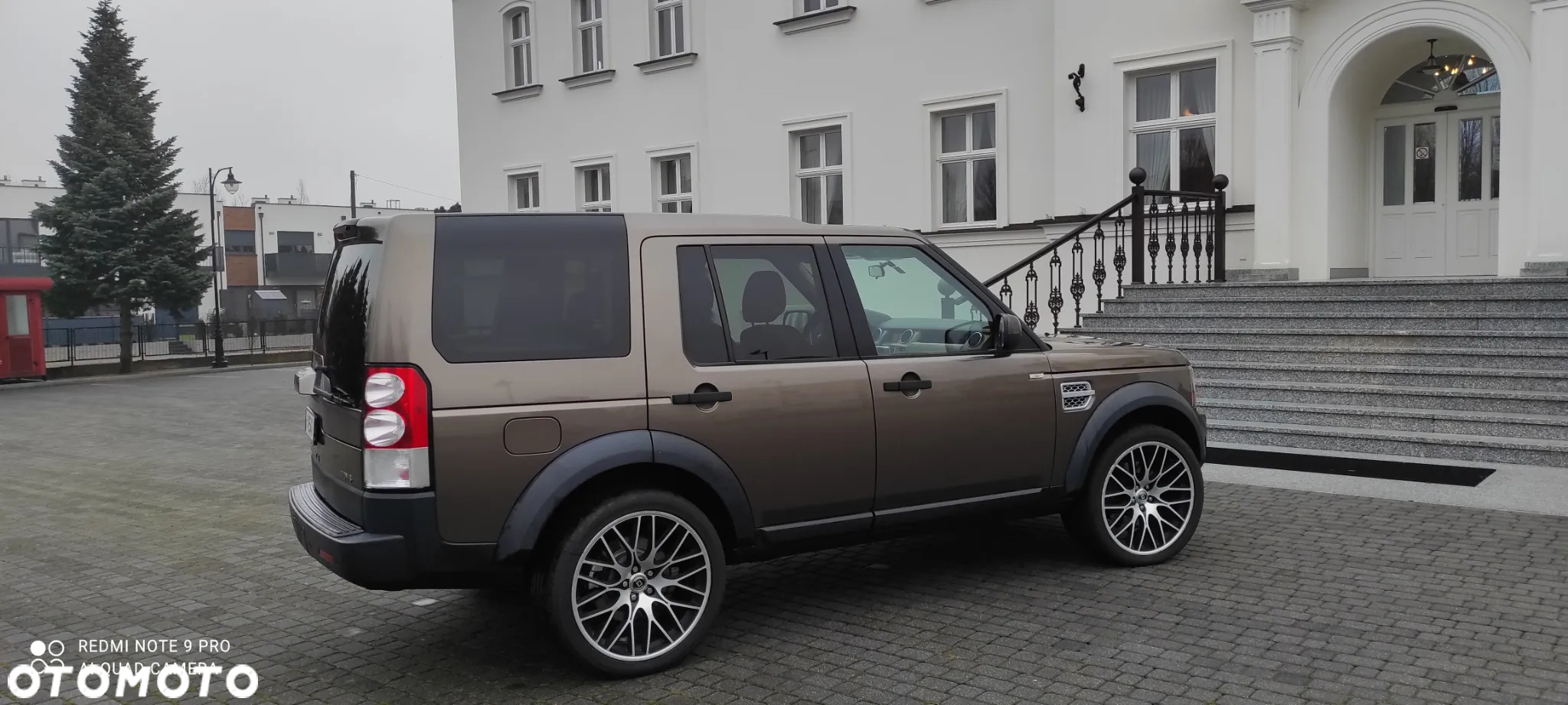 Land Rover Discovery IV 3.0 TD V6 HSE - 19