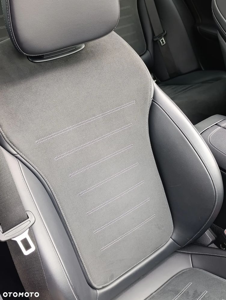 Mercedes-Benz Klasa C 300 d mHEV AMG - 26