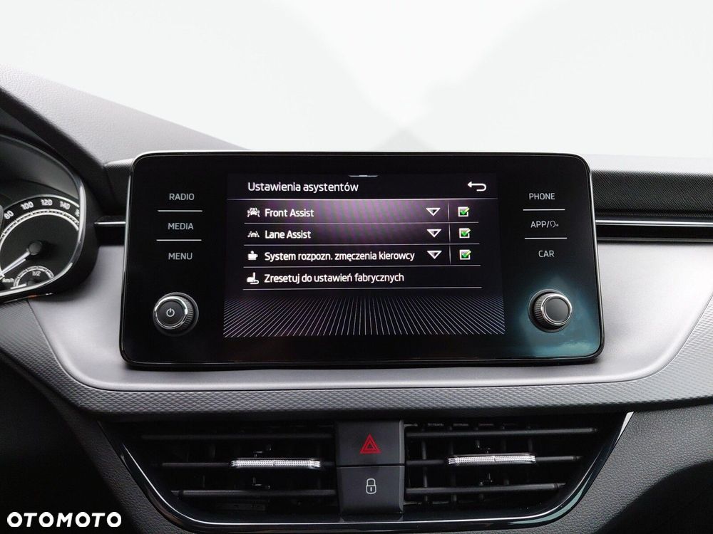 Skoda Scala 1.0 TSI Ambition - 33