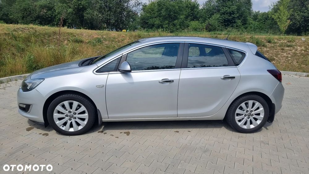 Opel Astra 1.7 CDTI Cosmo - 4