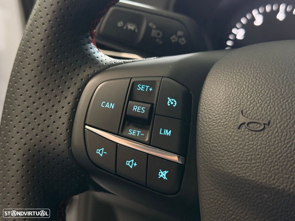 Ford Focus 1.0 EcoBoost MHEV ST-Line - 23