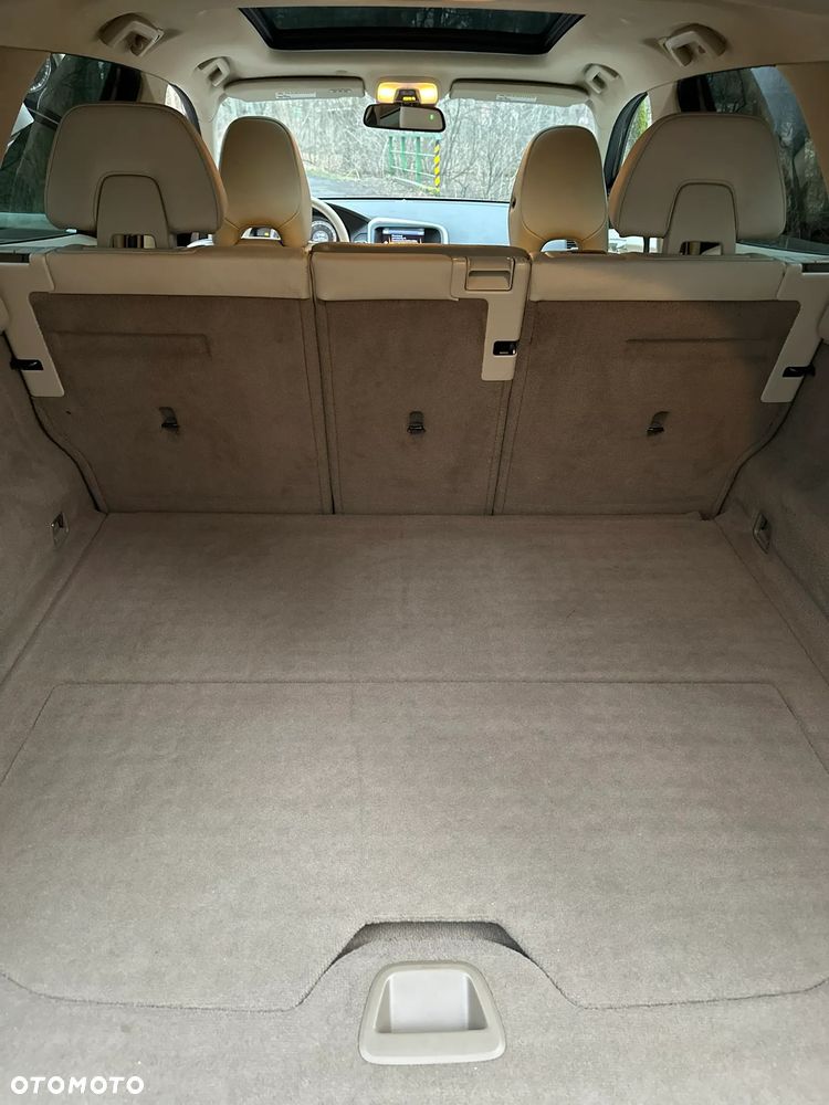 Volvo XC 60 T6 AWD Momentum - 7