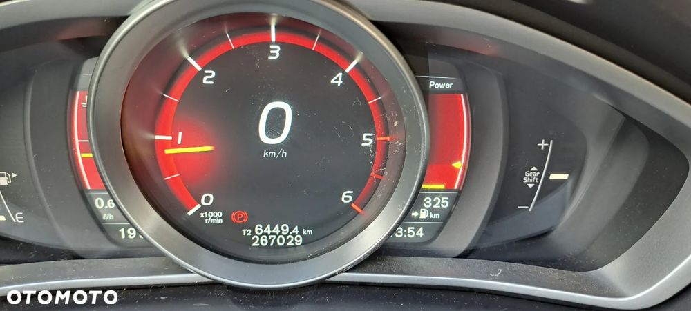 Volvo V40 D4 Drive-E Momentum - 10