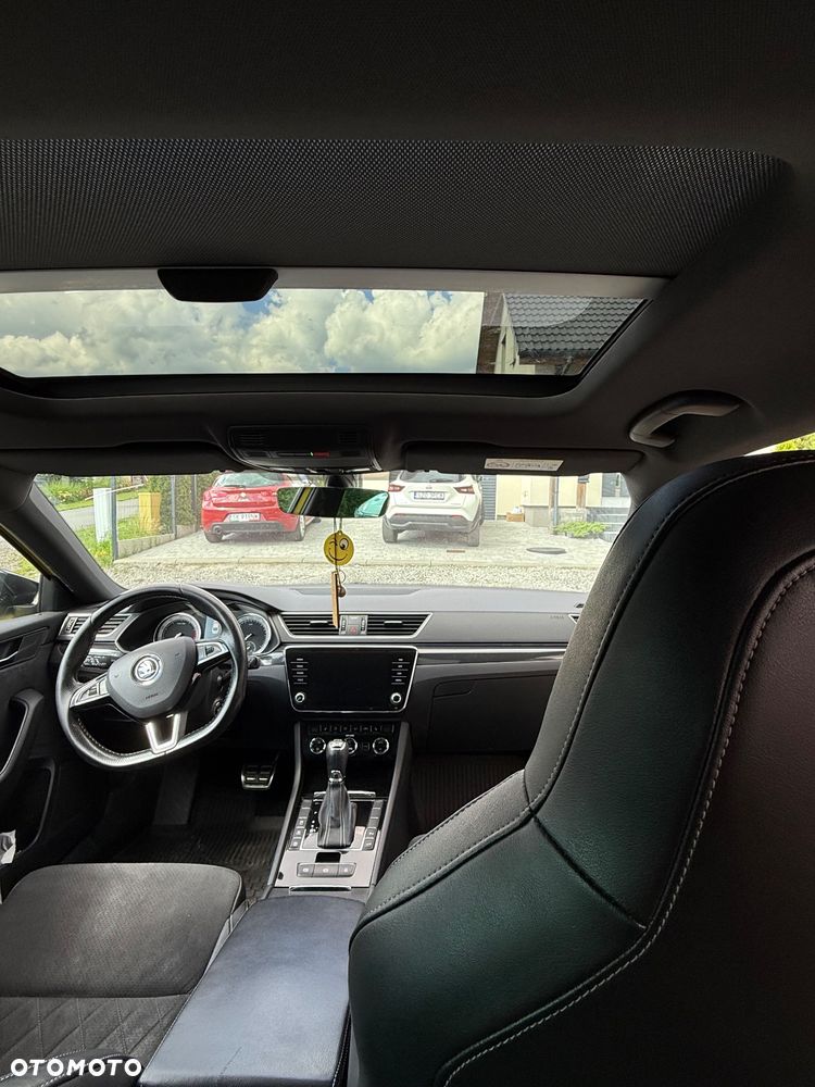 Skoda Superb 2.0 TSI 4x4 Sportline DSG - 8