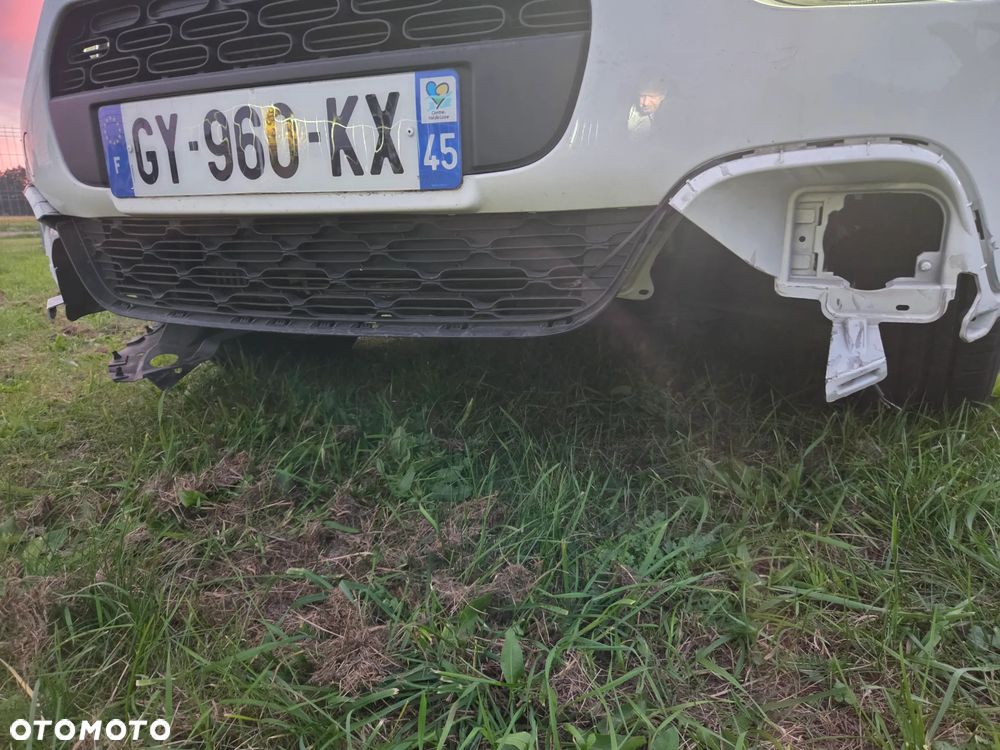 Citroën C3 BlueHDi 100 S&S PLUS - 17