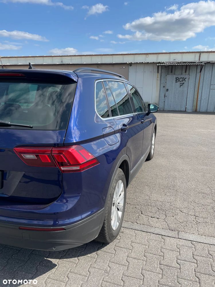 Volkswagen Tiguan - 5