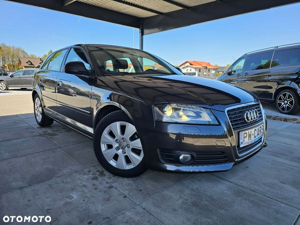 Audi A3 Sportback - 2