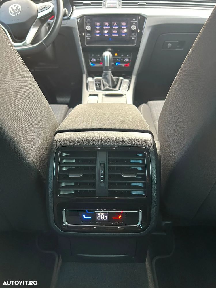 Volkswagen Passat Variant 2.0 TDI DSG Business - 17