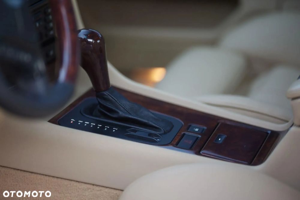 BMW Seria 7 - 26