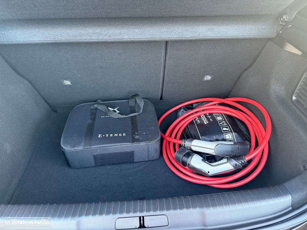 DS DS3 Crossback E-TENSE PERFORMANCE LINE + - 46