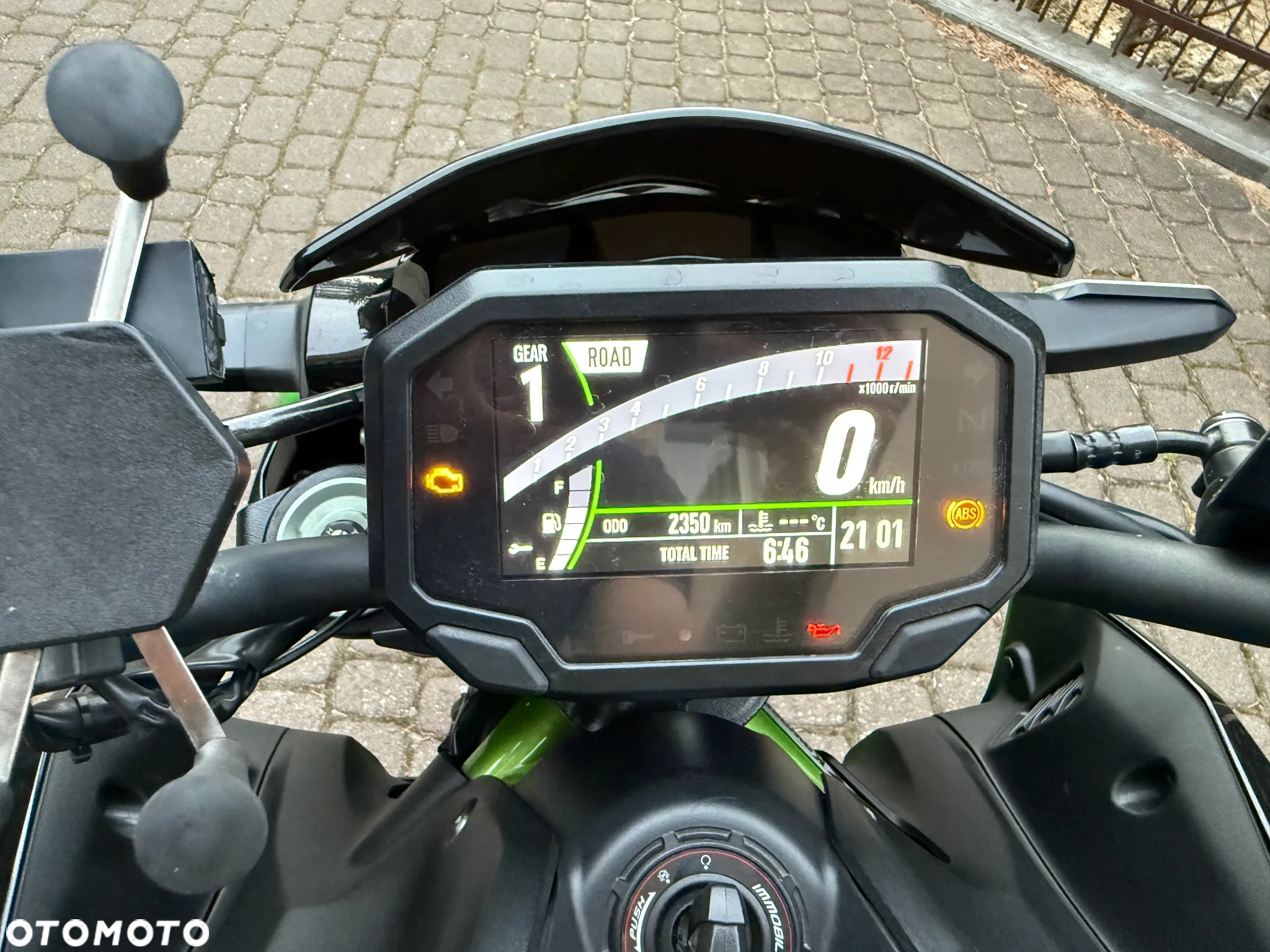Kawasaki Z 900 - 12