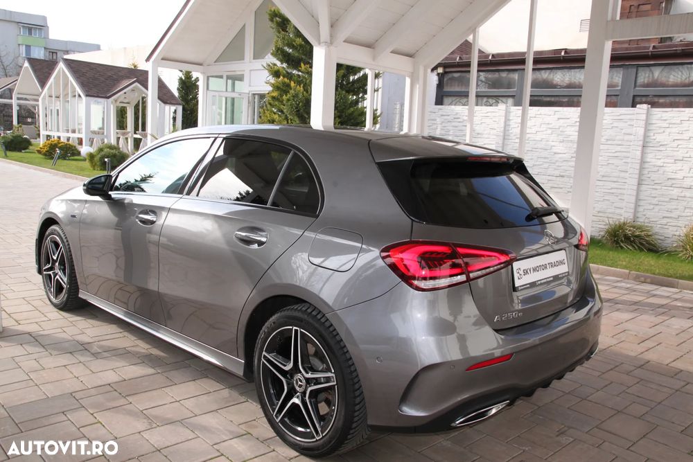 Mercedes-Benz A 250 e Aut. - 3