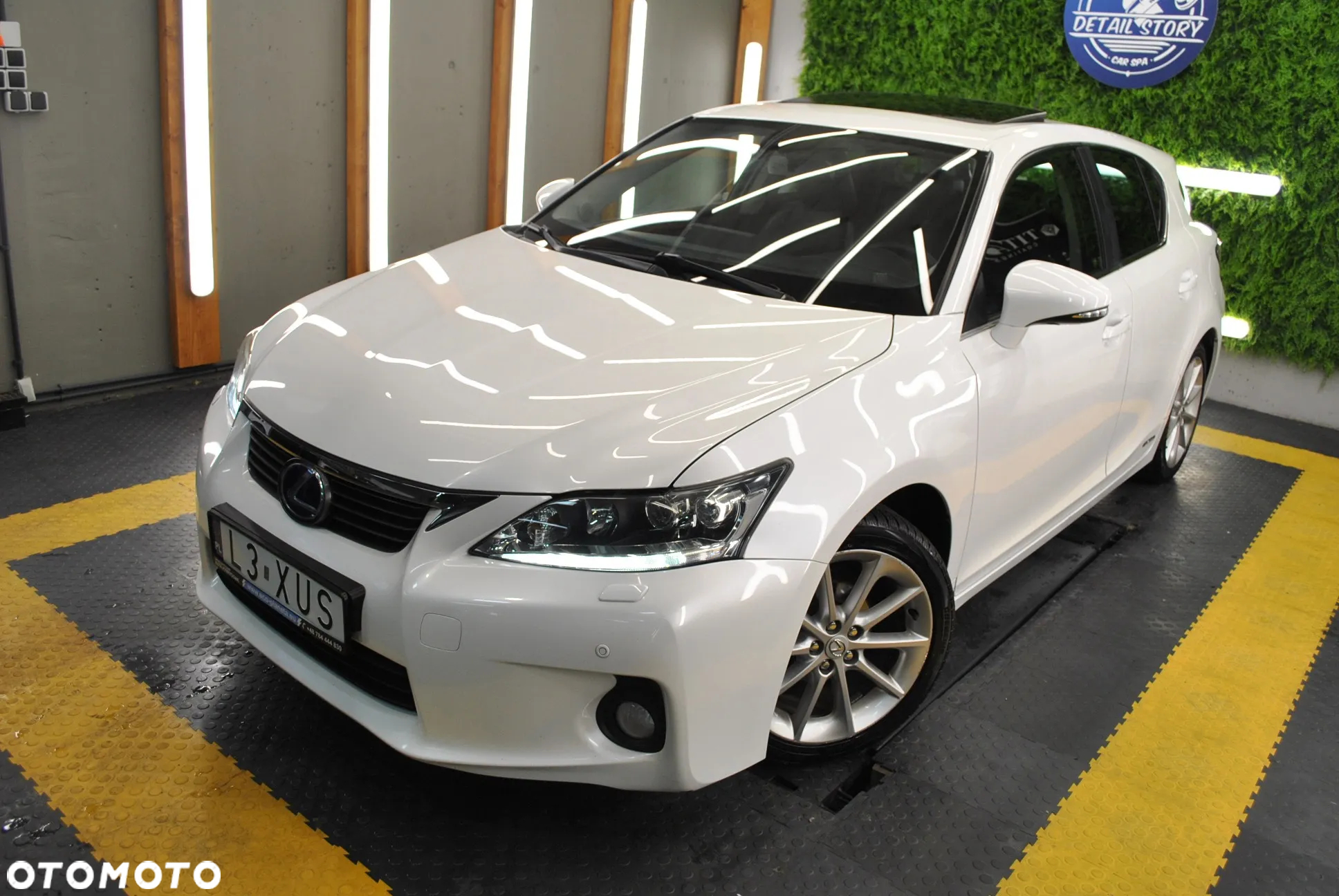Lexus CT 200h Luxury Line - 3