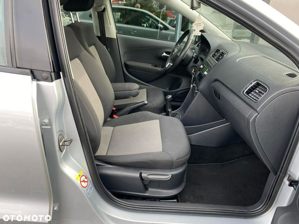 Volkswagen Polo - 11