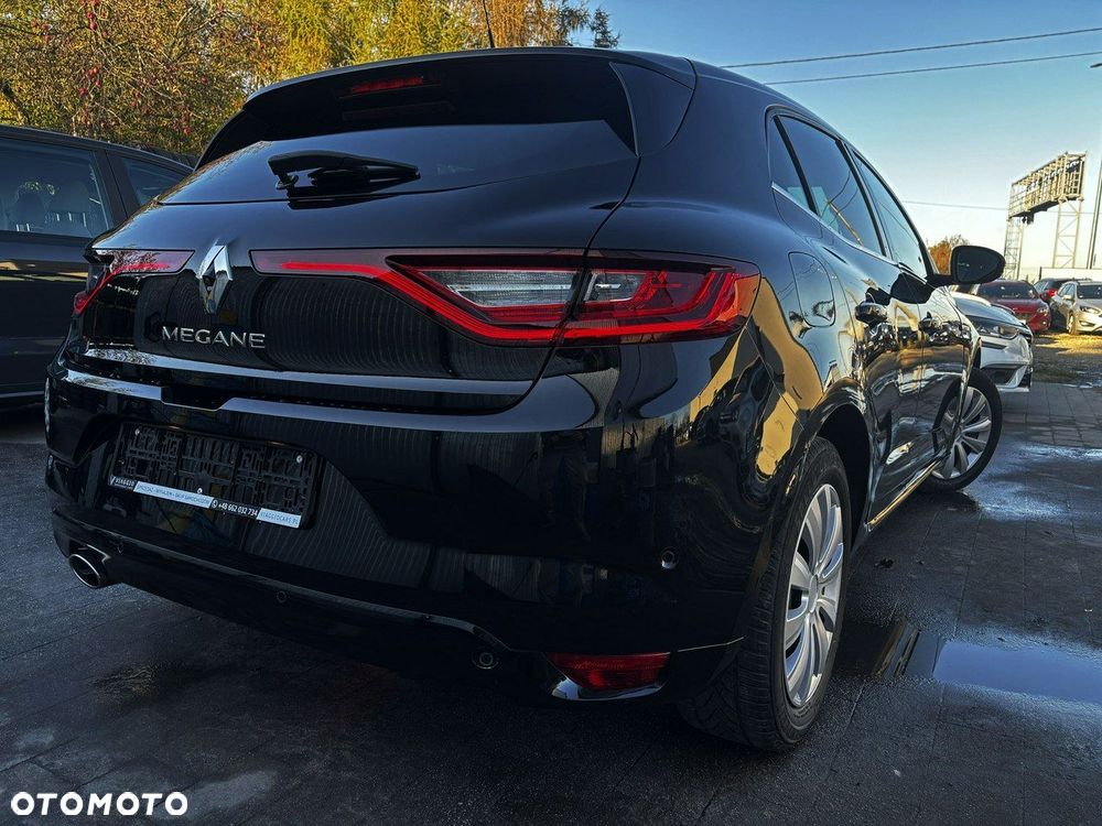 Renault Megane ENERGY TCe 130 BOSE EDITION - 3