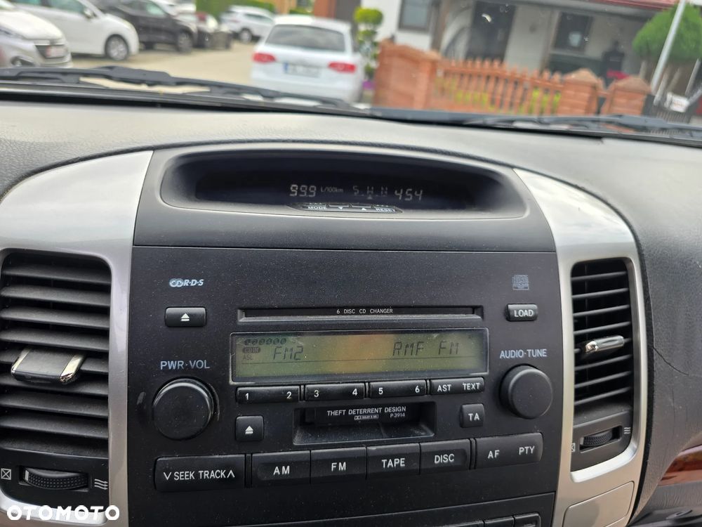 Toyota Land Cruiser - 28