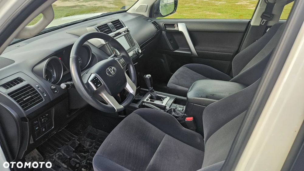 Toyota Land Cruiser - 14