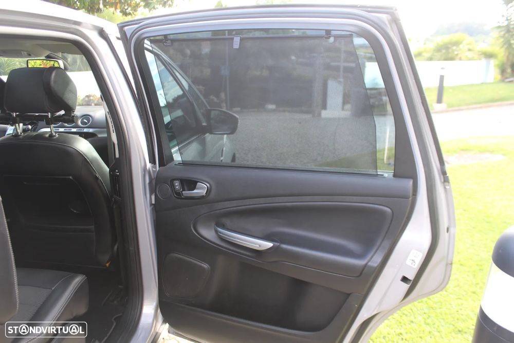 Ford S-Max 2.0 TDCi DPF Titanium - 25