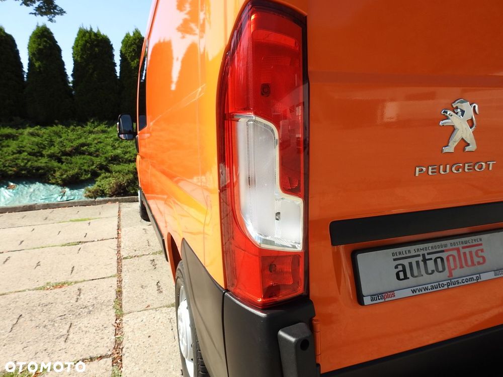Peugeot BOXER FURGON BRYGADÓWKA  7 MIEJSC KLIMATYZACJA  120KM - 17