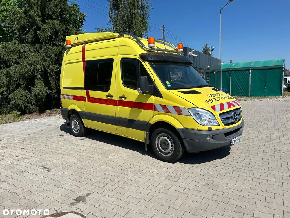 Mercedes-Benz Sprinter - 2
