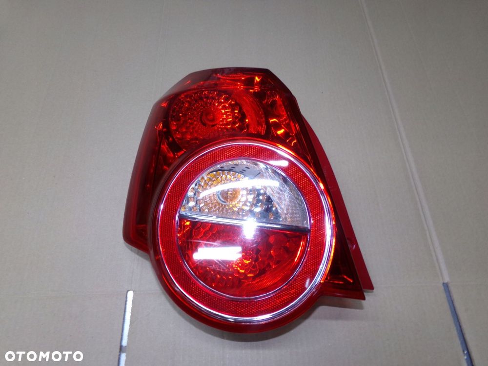 lampa lewa tył tylna aveo t250 - 1