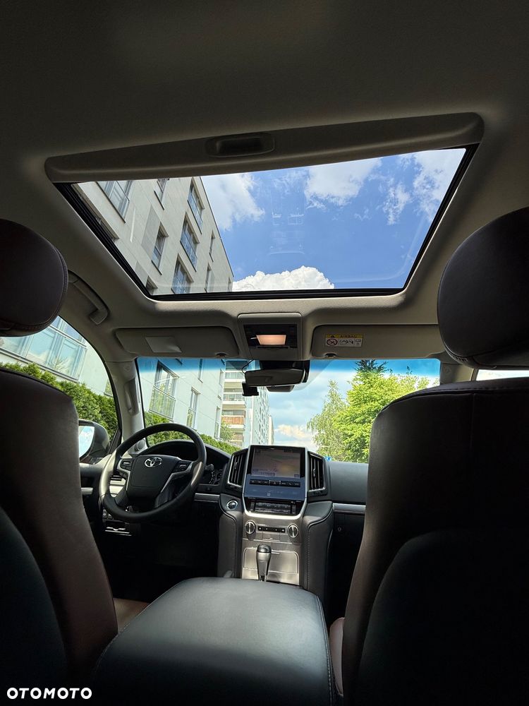 Toyota Land Cruiser LC 4.6 Limited 7os - 23