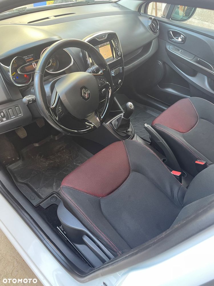 Renault Clio - 21