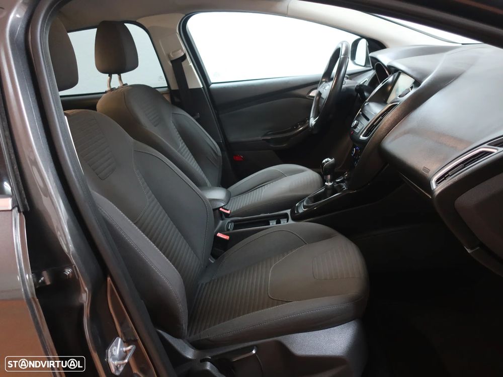 Ford Focus 1.0 SCTi Titanium - 21