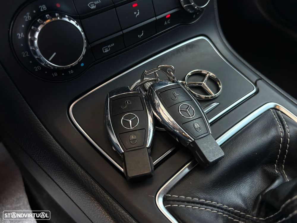 Mercedes-Benz B 180 d Urban - 22