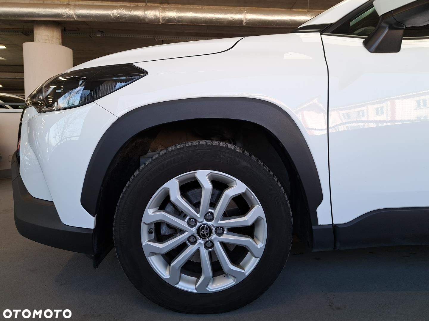 Toyota Corolla Cross - 30