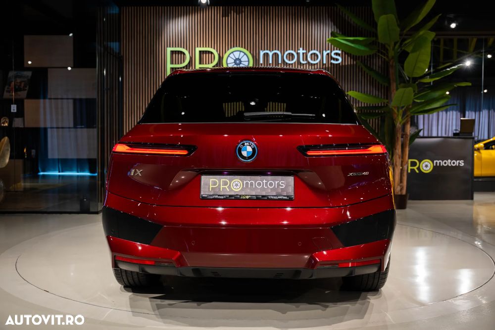 BMW iX xDrive40 - 15