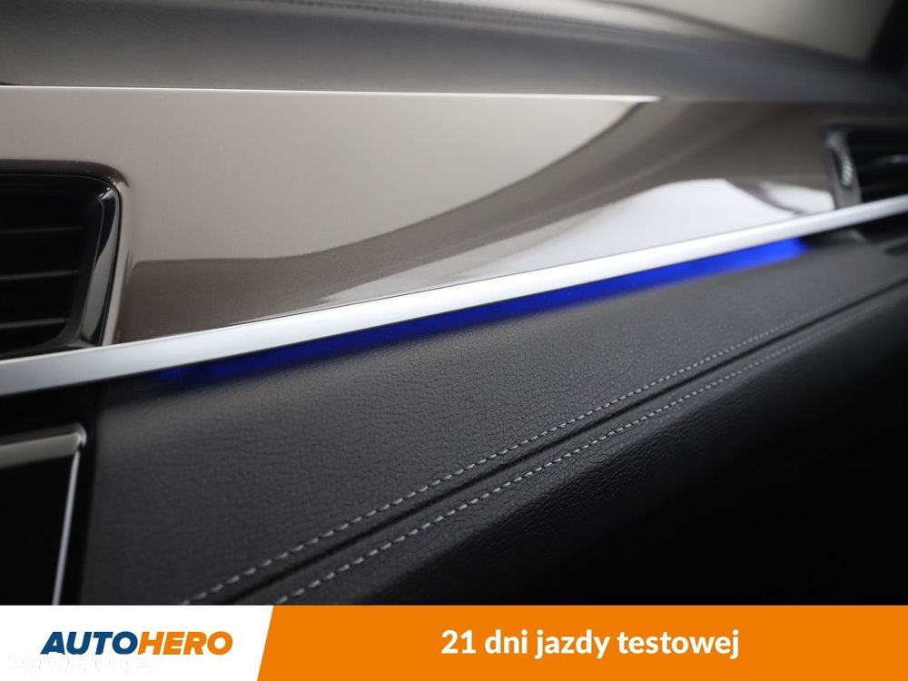 BMW X1 xDrive18d xLine - 39
