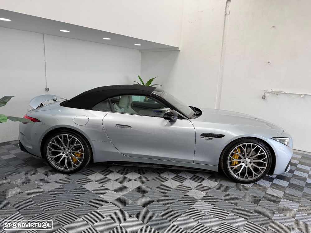 Mercedes-Benz SL 63 AMG 4Matic+ - 28