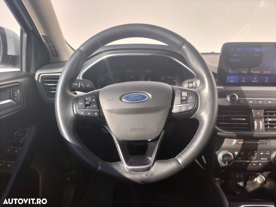 Ford Focus - 11