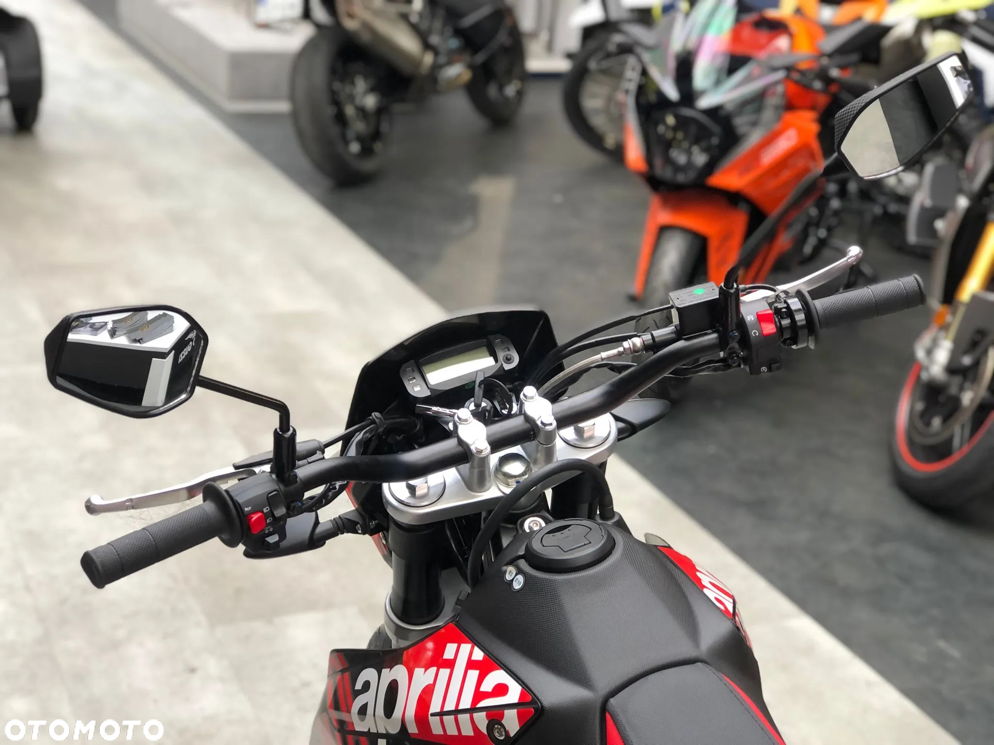 Aprilia SX - 6