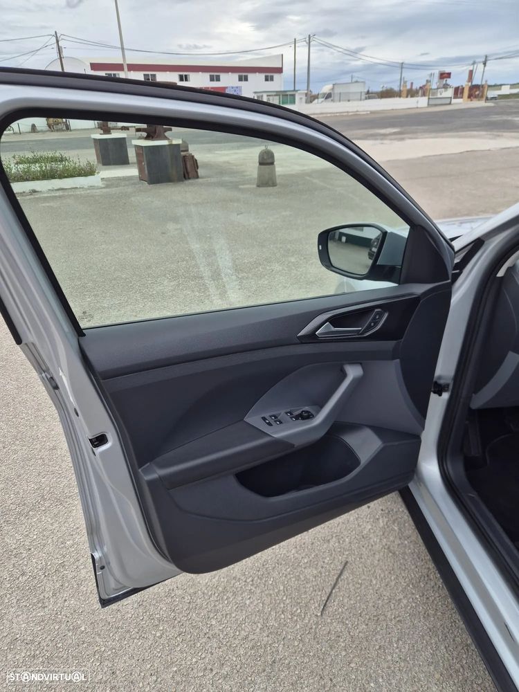 VW T-Cross 1.0 TSI Life - 21