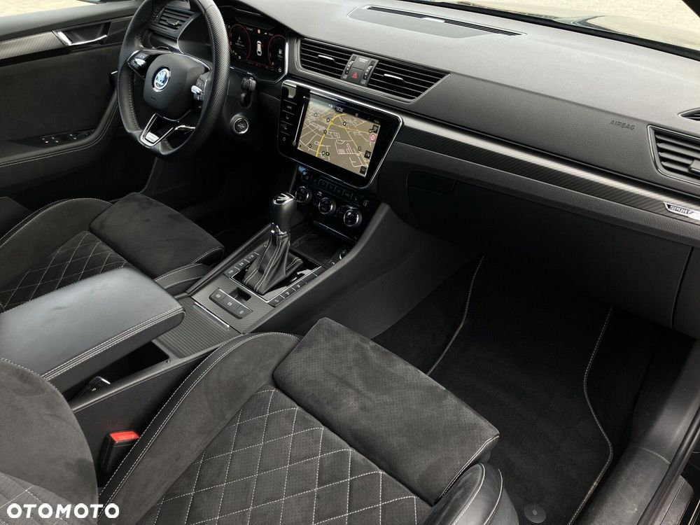 Skoda Superb 2.0 TDI SCR Sportline DSG - 8
