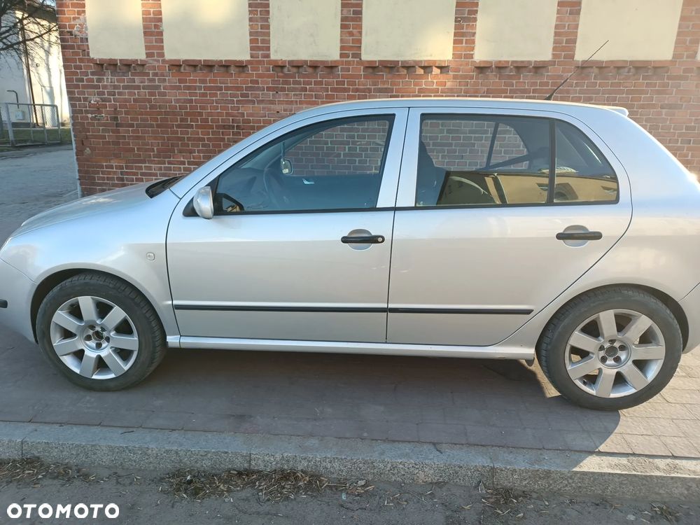 Skoda Fabia 1.4 16V Comfort - 6