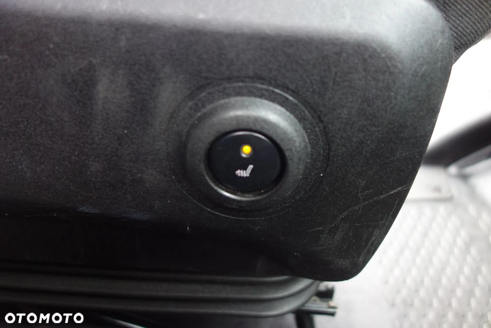 Iveco Daily 35-160 Automat HI-Matic Kontener 4.20 M +Winda 750 kg. Klima Kamera Ledy - 21