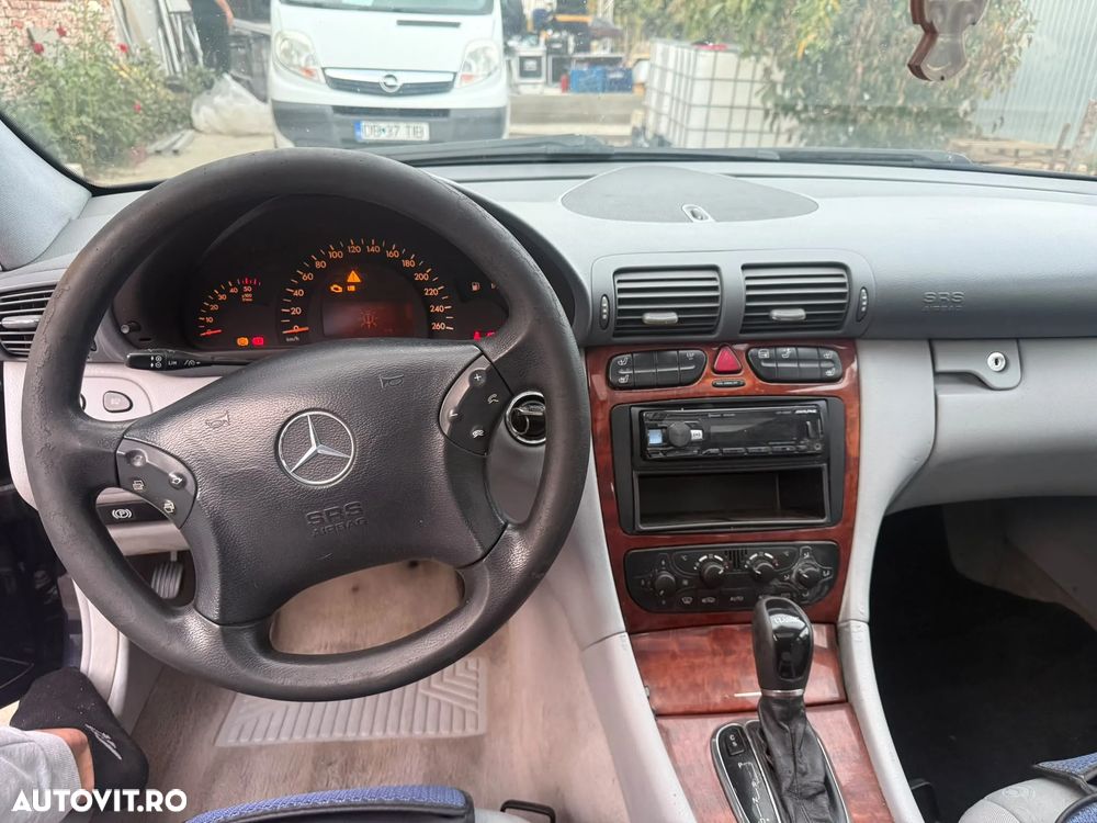 Mercedes-Benz C - 15