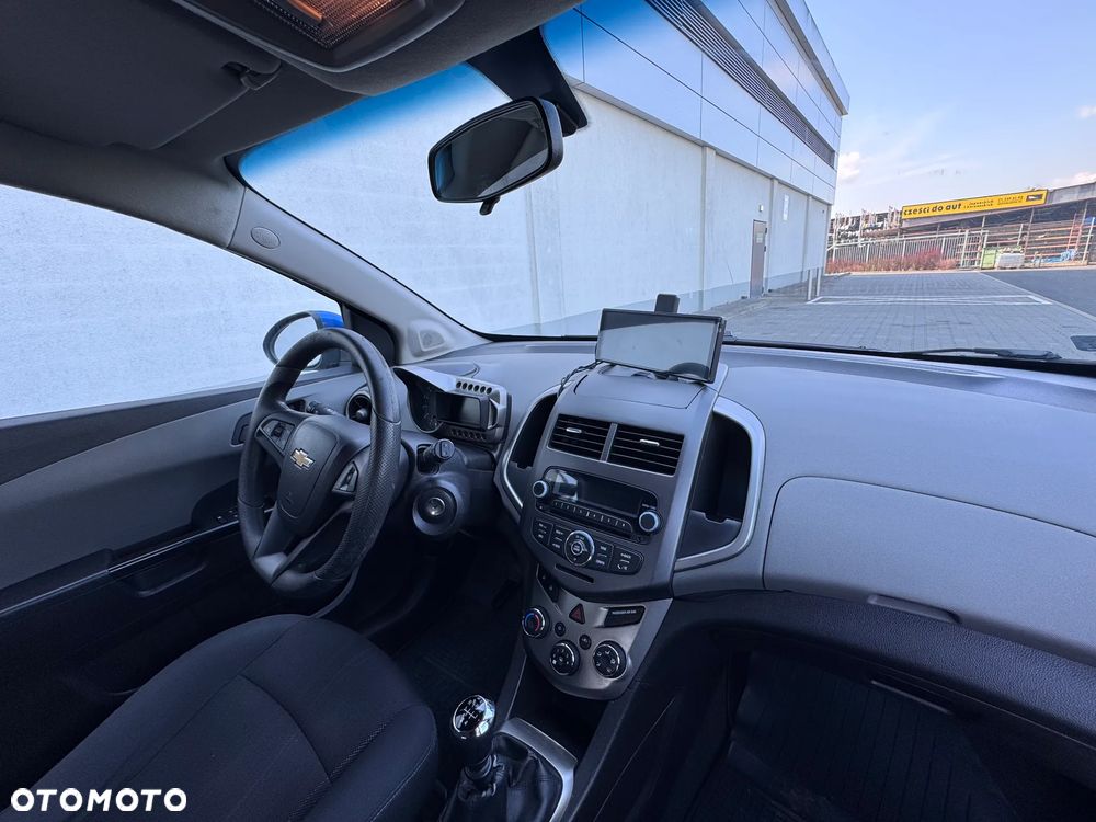 Chevrolet Aveo 1.2 LT - 8